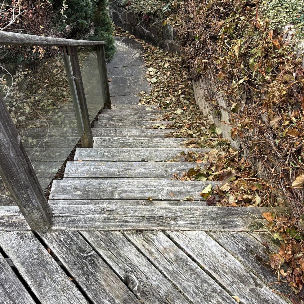 Deck rebuilt with glass railing before