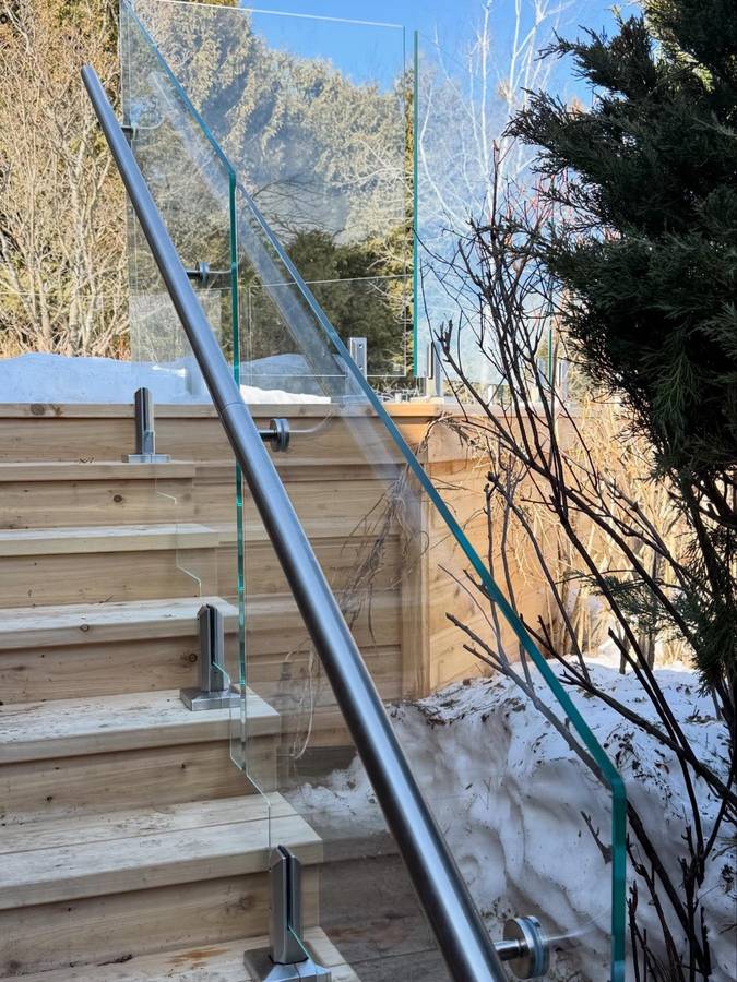 Cedar deck with glass railing
